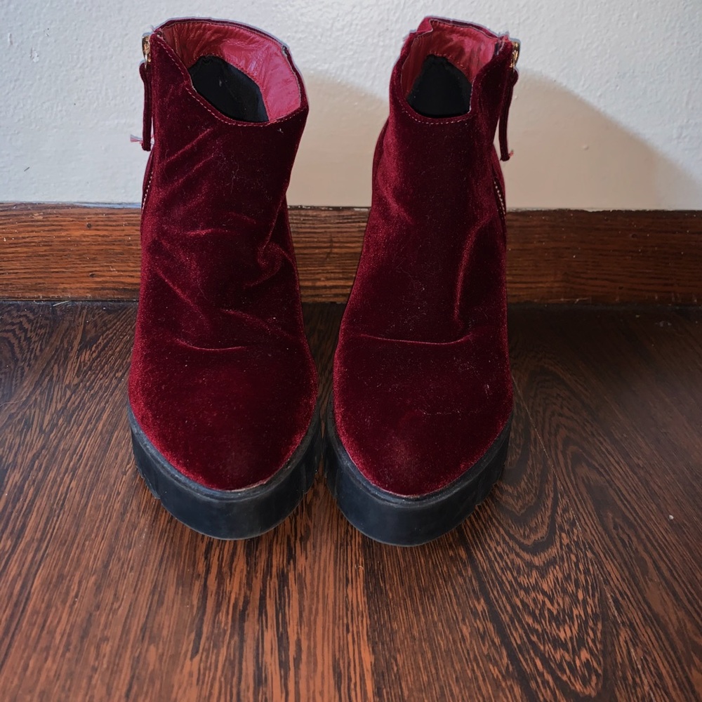 Velour heeled ankle booties